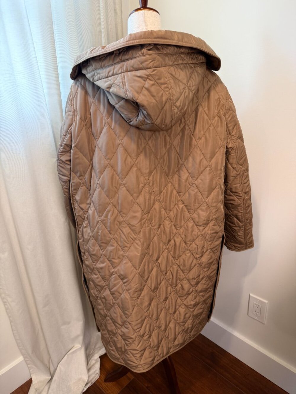 Burberry ReBurberry Parkgate Quilted Long Hooded Coat in Camel, size L — NEW - Picture 7 of 9